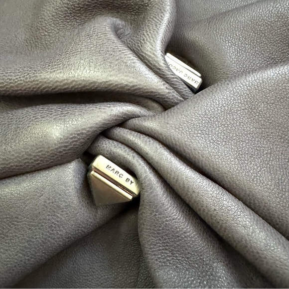 MARC by MARC JACOBS grey leather hobo, NWOT - Picture 11 of 14